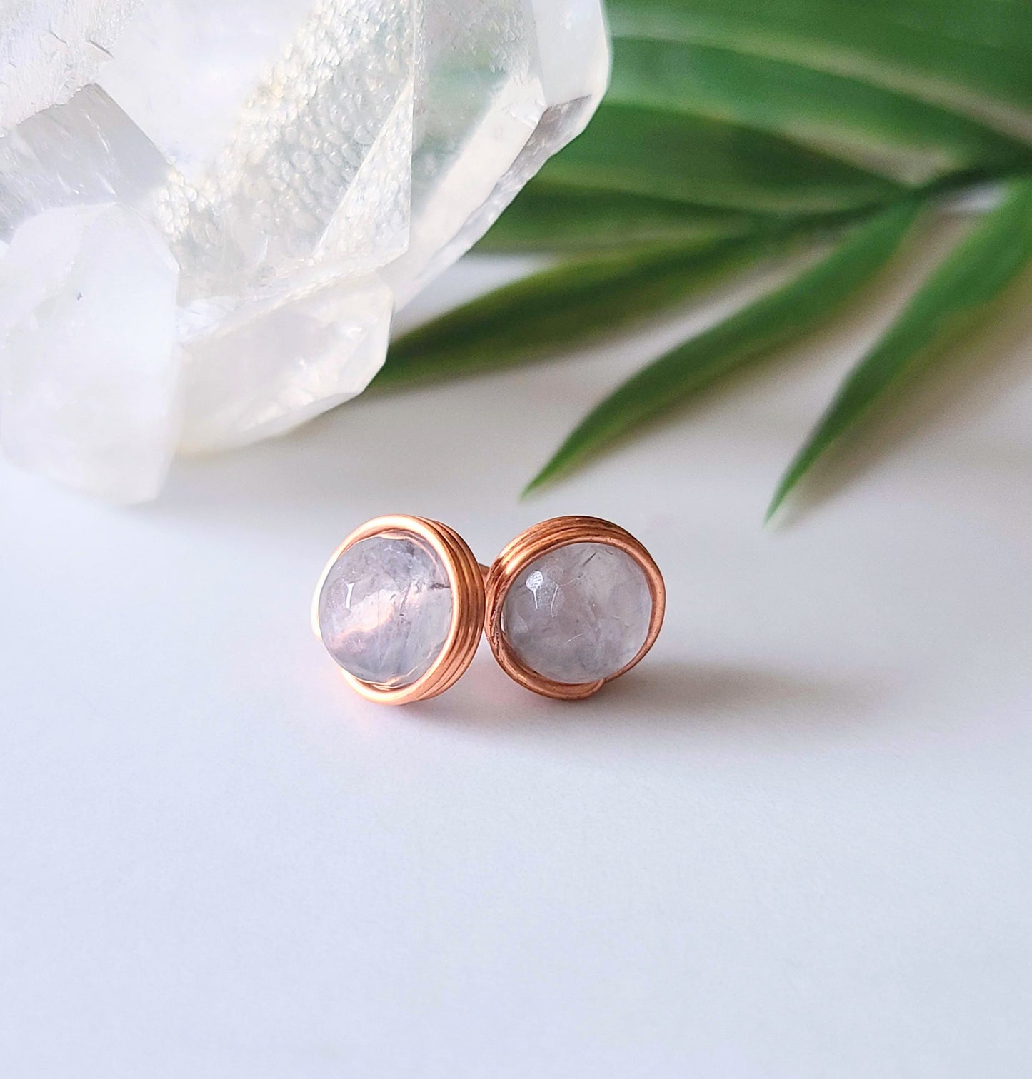 natural quartz sphere
