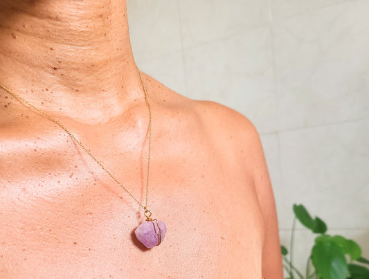 "Good JuJu" - Lavender Quartz (Manifestation & Self-Esteem)